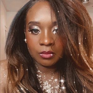 Meet your Posher, Taszia